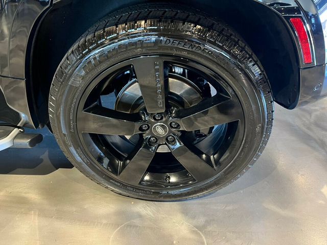 2023 Land Rover Defender 110/V8/BlackExtendedPkg/14WayHtd&CldSeats/PanoRoof/AdapCruise - 22934239 - 10