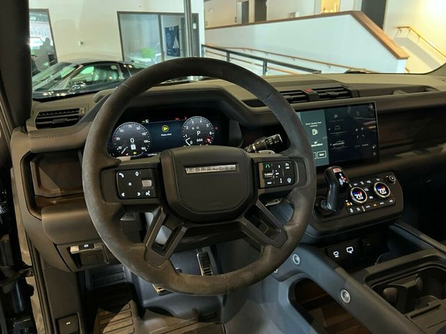 2023 Land Rover Defender 110/V8/BlackExtendedPkg/14WayHtd&CldSeats/PanoRoof/AdapCruise - 22934239 - 16