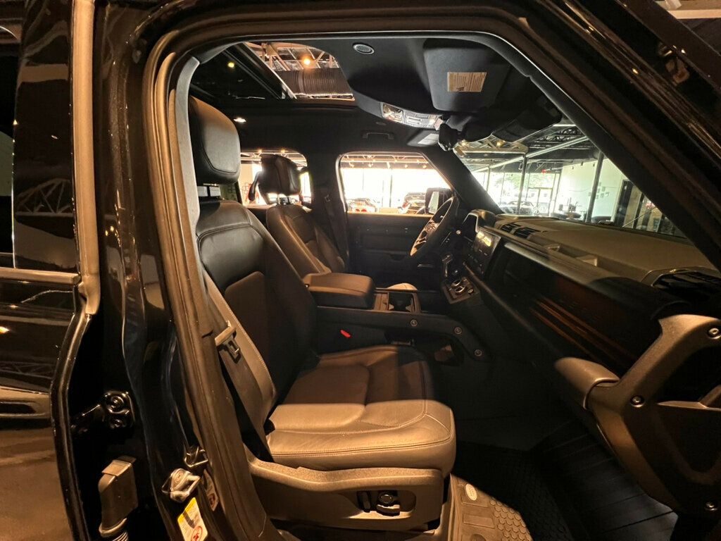 2023 Land Rover Defender 110/V8Supercharged/14WayHtd&CldSeats/MeridianSound/PanoRoof/NAV - 23021194 - 31