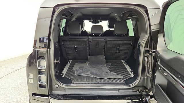2023 Land Rover Defender 110 X AWD w/ Explorer Pack, Extended Black Ext. & Towing Pack - 23085898 - 22