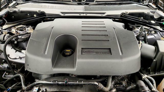 2023 Land Rover Defender 110 X AWD with 22'' Wheels & Extended Black Exterior Pack - 22973009 - 28