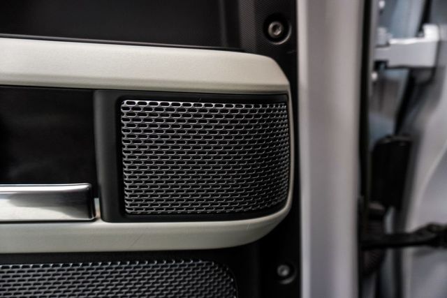 2023 Land Rover Defender 110 X-Dynamic SE AWD - 23004762 - 9