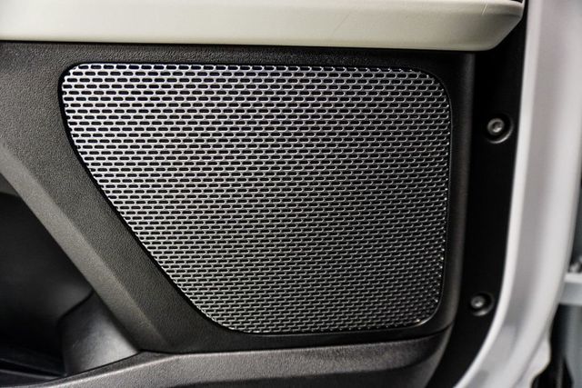 2023 Land Rover Defender 110 X-Dynamic SE AWD - 23004762 - 10