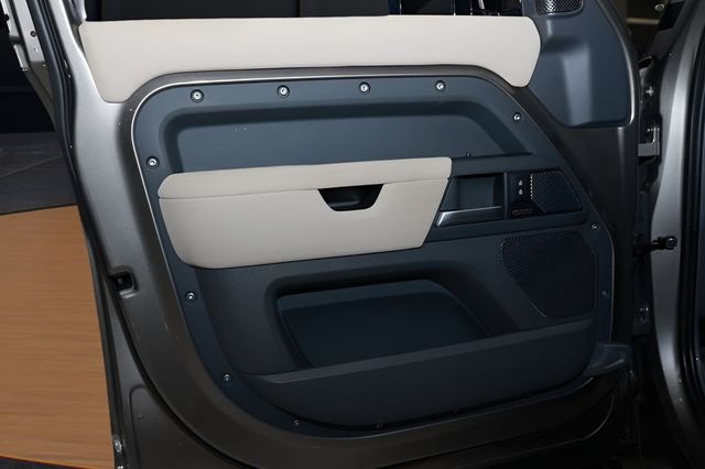 2023 Land Rover Defender 110 X-Dynamic SE AWD - 22980242 - 27