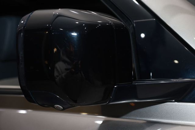 2023 Land Rover Defender 110 X-Dynamic SE AWD - 22980242 - 46