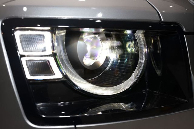 2023 Land Rover Defender 110 X-Dynamic SE AWD - 22980242 - 48