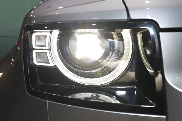 2023 Land Rover Defender 110 X-Dynamic SE AWD - 22980242 - 49