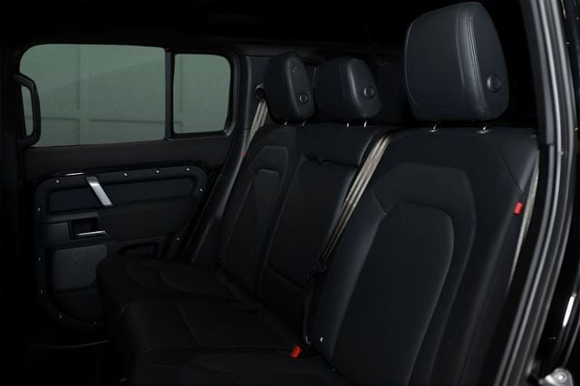 2023 Land Rover Defender 110 X-Dynamic SE AWD - 22980300 - 12