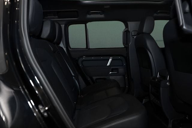 2023 Land Rover Defender 110 X-Dynamic SE AWD - 22980300 - 13