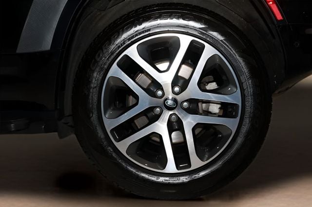 2023 Land Rover Defender 110 X-Dynamic SE AWD - 22980300 - 43