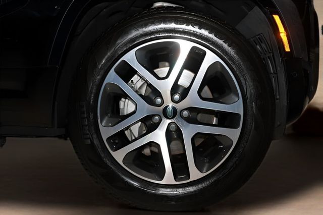 2023 Land Rover Defender 110 X-Dynamic SE AWD - 22980300 - 45