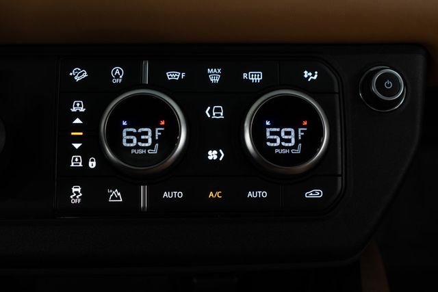 2023 Land Rover Defender 110 X-Dynamic SE AWD - 23024260 - 32