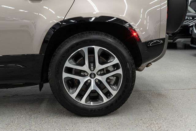2023 Land Rover Defender 110 X-Dynamic SE AWD - 23024260 - 38