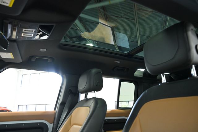 2023 Land Rover Defender 110 X-Dynamic SE AWD - 23004943 - 26