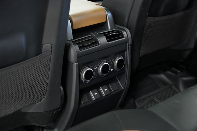 2023 Land Rover Defender 110 X-Dynamic SE AWD - 23004943 - 28