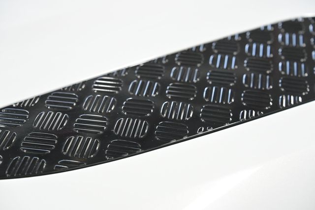 2023 Land Rover Defender 110 X-Dynamic SE AWD - 23004943 - 4