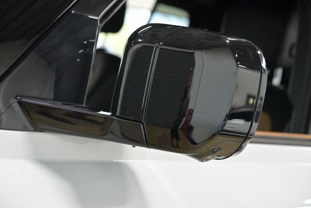 2023 Land Rover Defender 110 X-Dynamic SE AWD - 23004943 - 5