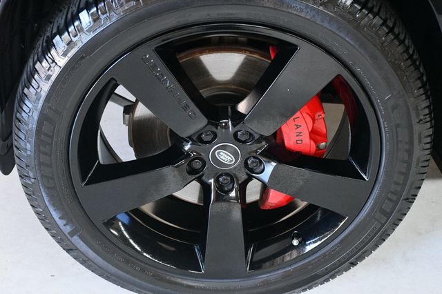 2023 Land Rover Defender 110 X-Dynamic SE AWD - 22923830 - 18