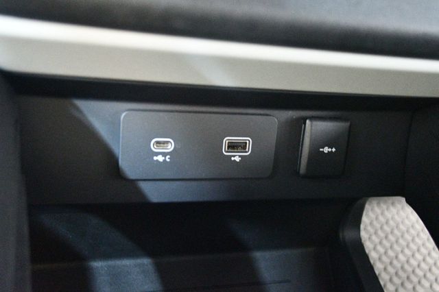 2023 Land Rover Defender 110 X-Dynamic SE AWD - 22923830 - 58