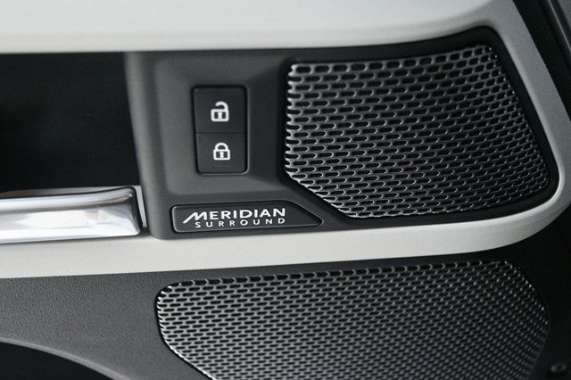 2023 Land Rover Defender 110 X-Dynamic SE AWD - 22923830 - 69