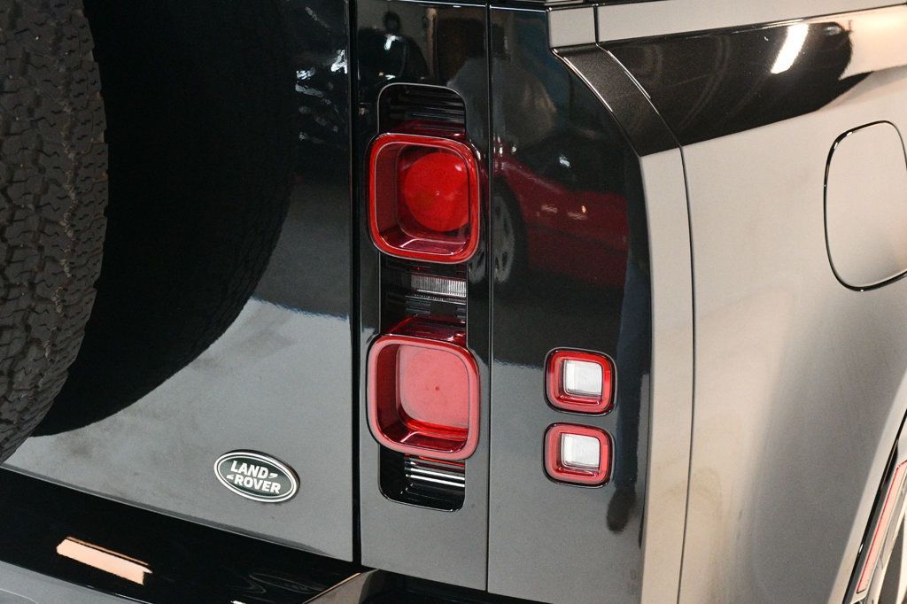 2023 Land Rover Defender 110 X-Dynamic SE AWD - 22971718 - 15