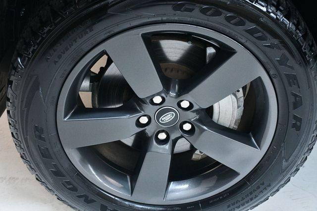 2023 Land Rover Defender 110 X-Dynamic SE AWD - 22971718 - 19