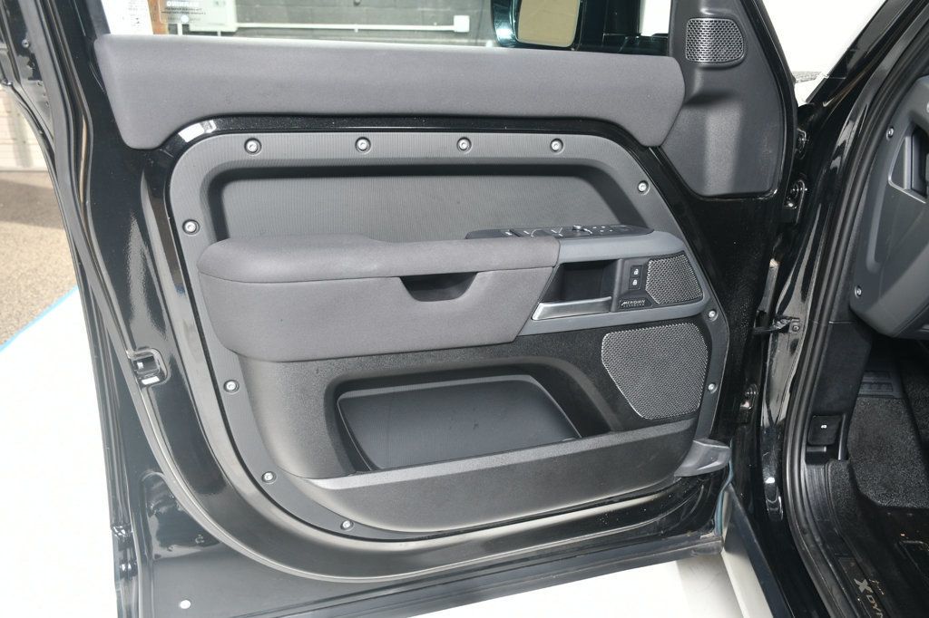 2023 Land Rover Defender 110 X-Dynamic SE AWD - 22971718 - 21