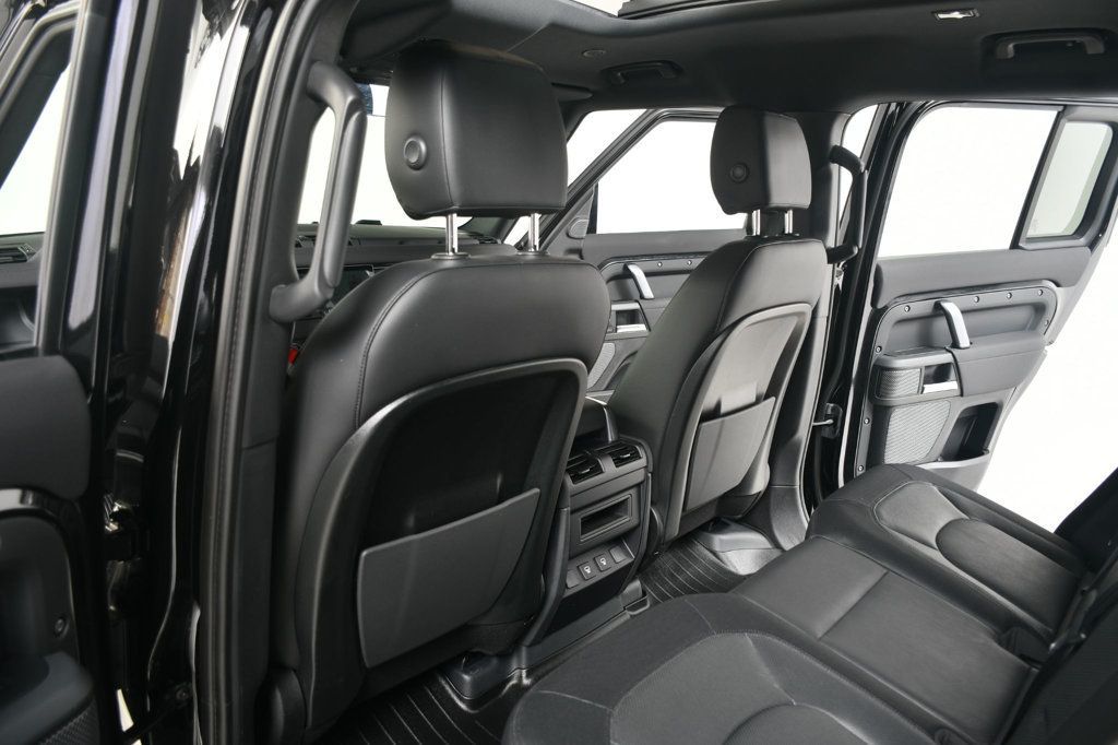 2023 Land Rover Defender 110 X-Dynamic SE AWD - 22971718 - 31