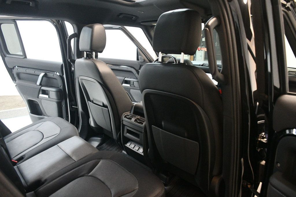 2023 Land Rover Defender 110 X-Dynamic SE AWD - 22971718 - 36