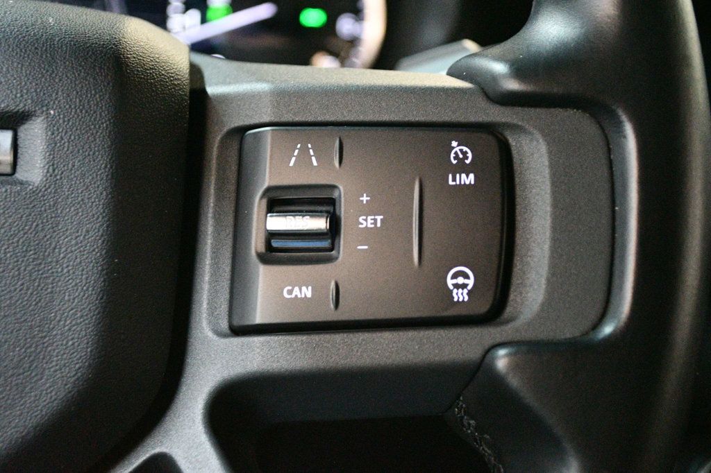 2023 Land Rover Defender 110 X-Dynamic SE AWD - 22971718 - 40