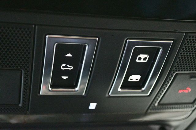 2023 Land Rover Defender 110 X-Dynamic SE AWD - 22971718 - 58