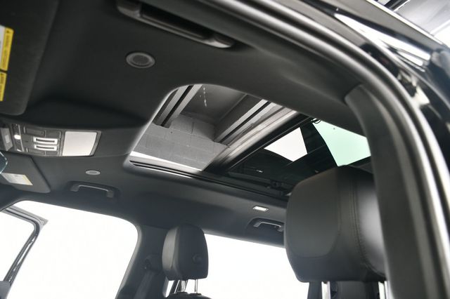 2023 Land Rover Defender 110 X-Dynamic SE AWD - 22971718 - 5