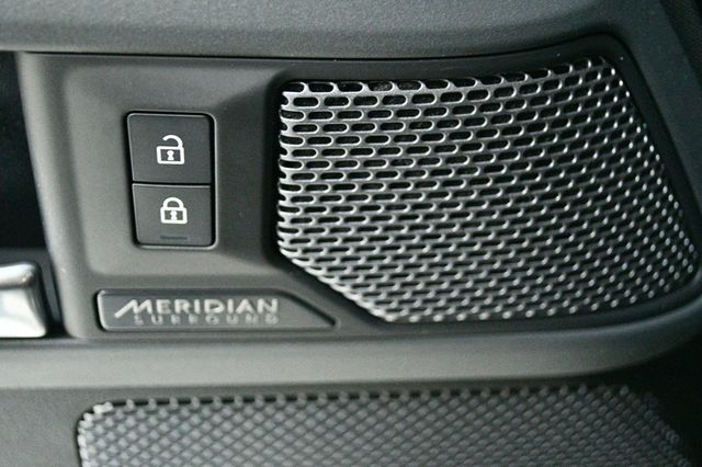 2023 Land Rover Defender 110 X-Dynamic SE AWD - 22971718 - 59