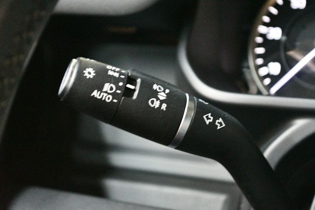 2023 Land Rover Defender 110 X-Dynamic SE AWD - 22971718 - 61