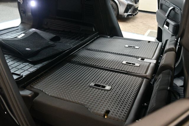 2023 Land Rover Defender 110 X-Dynamic SE AWD - 22971718 - 66