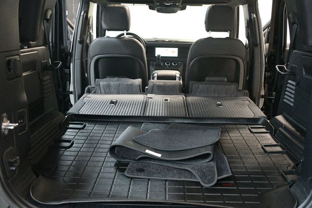 2023 Land Rover Defender 110 X-Dynamic SE AWD - 22971718 - 69