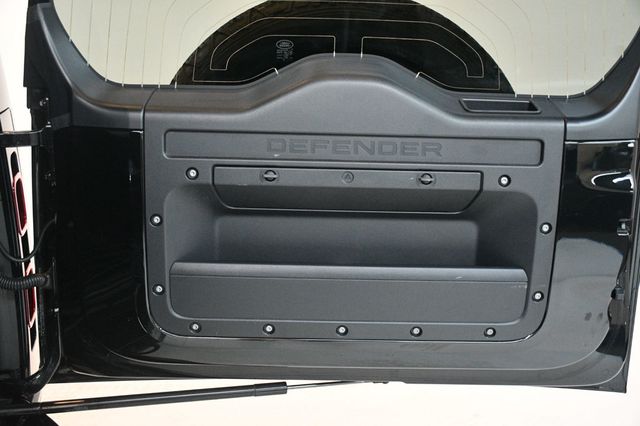 2023 Land Rover Defender 110 X-Dynamic SE AWD - 22971718 - 70