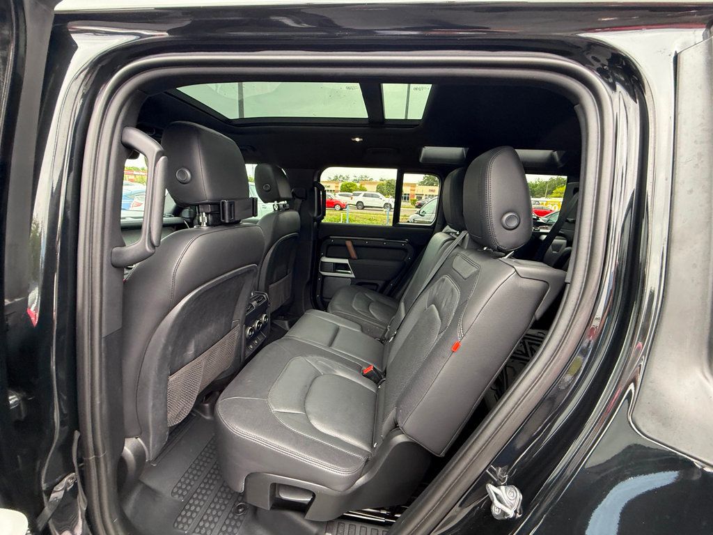 2023 Land Rover Defender **110 X-DYNAMIC SE AWD**7 PASSENGERS** - 23009824 - 22