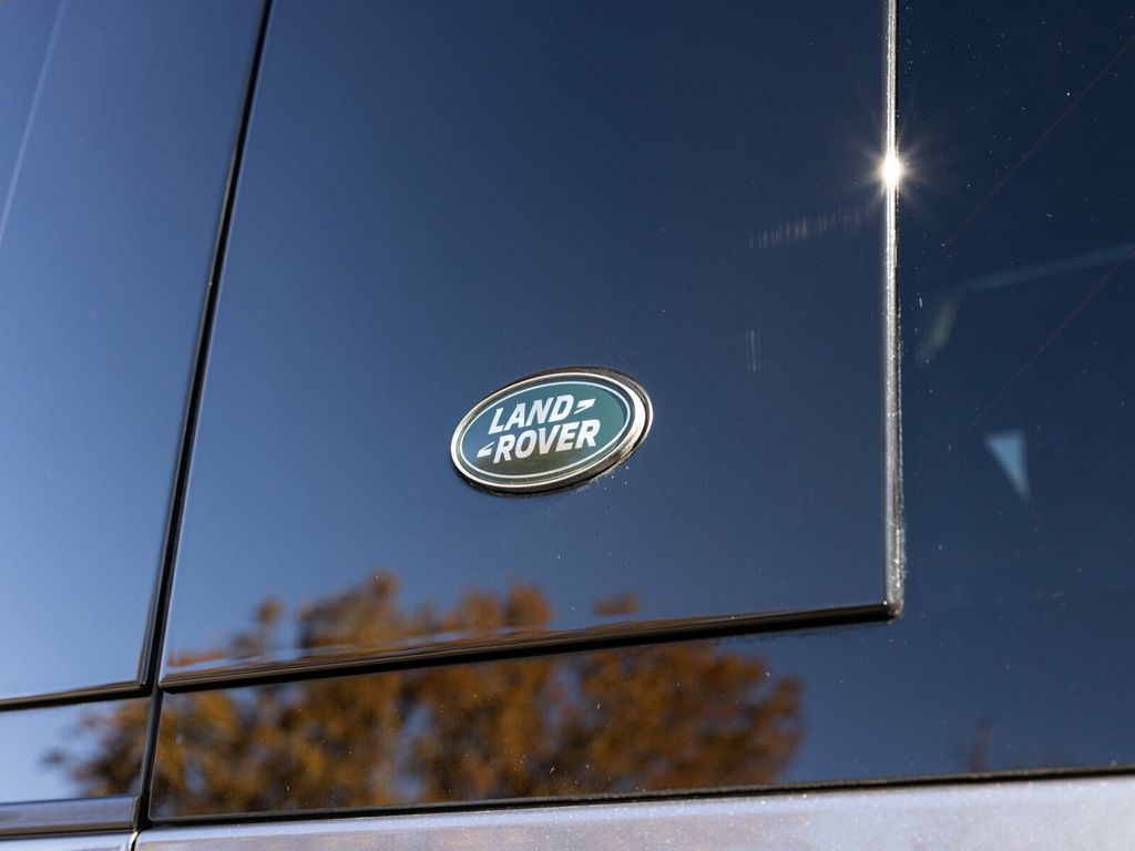 2023 Land Rover Defender 110 X-Dynamic SE AWD, Cold Climate Pack, Extend. Black, Hitch - 22951878 - 52