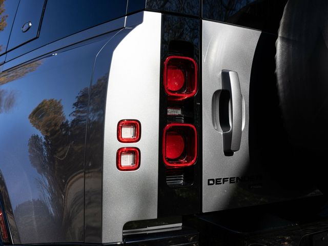 2023 Land Rover Defender 110 X-Dynamic SE AWD, Cold Climate Pack, Extend. Black, Hitch - 22951878 - 56