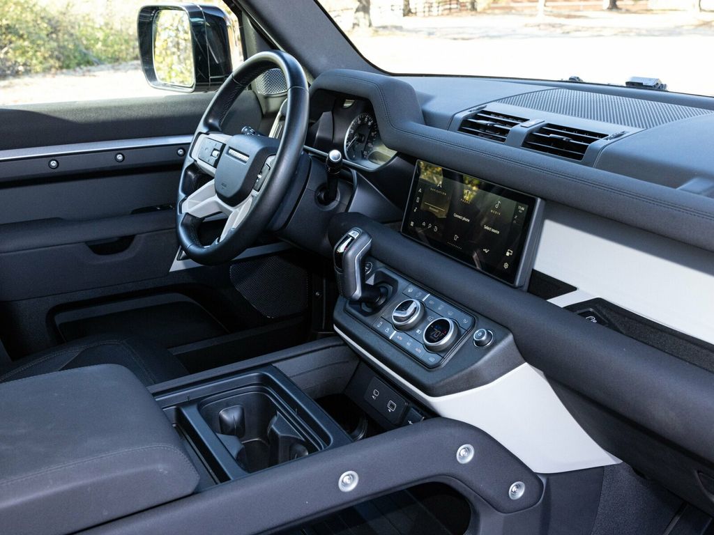 2023 Land Rover Defender 110 X-Dynamic SE AWD, Cold Climate Pack, Extend. Black, Hitch - 22951878 - 67
