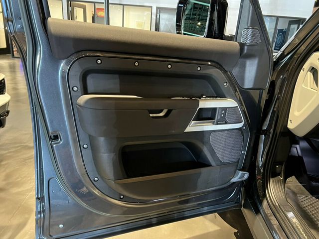 2023 Land Rover Defender 110/X-DynamicSE/AWD/ExtendedLeatherPkg/AirSuspension/Htd&CldSts - 22924730 - 13