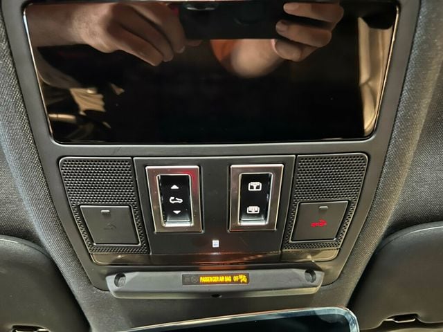 2023 Land Rover Defender 110/X-DynamicSE/AWD/ExtendedLeatherPkg/AirSuspension/Htd&CldSts - 22924730 - 22