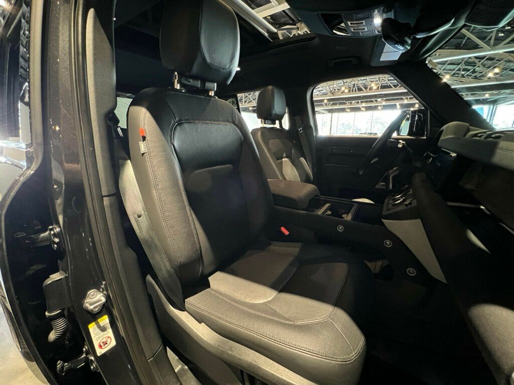 2023 Land Rover Defender 110/X-DynamicSE/AWD/ExtendedLeatherPkg/AirSuspension/Htd&CldSts - 22924730 - 32