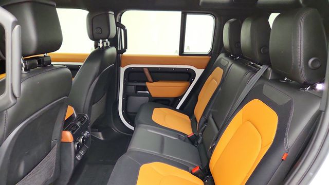 2023 Land Rover Defender 110 X-Dynamic SE AWD w/ Air Suspension Pkg & Ext Leather - 23036419 - 21