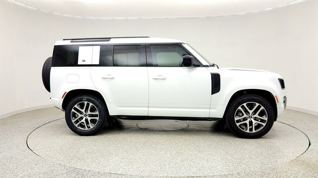 2023 Land Rover Defender 110 X-Dynamic SE AWD w/ Air Suspension Pkg & Ext Leather - 23036419 - 3