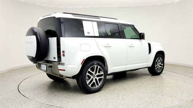 2023 Land Rover Defender 110 X-Dynamic SE AWD w/ Air Suspension Pkg & Ext Leather - 23036419 - 4