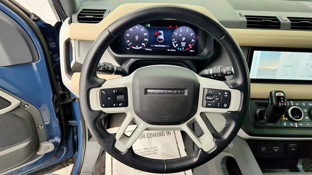 2023 Land Rover Defender 110 X-Dynamic SE AWD w/ Family Comfort Pack, 22’’ Wheels & ACC - 23004893 - 13