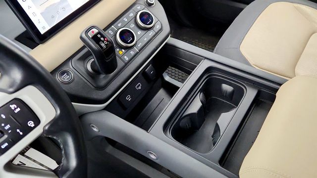 2023 Land Rover Defender 110 X-Dynamic SE AWD w/ Family Comfort Pack, 22’’ Wheels & ACC - 23004893 - 16