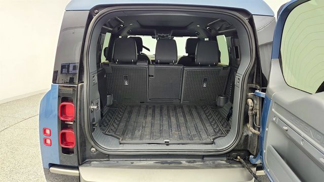2023 Land Rover Defender 110 X-Dynamic SE AWD w/ Family Comfort Pack, 22’’ Wheels & ACC - 23004893 - 23